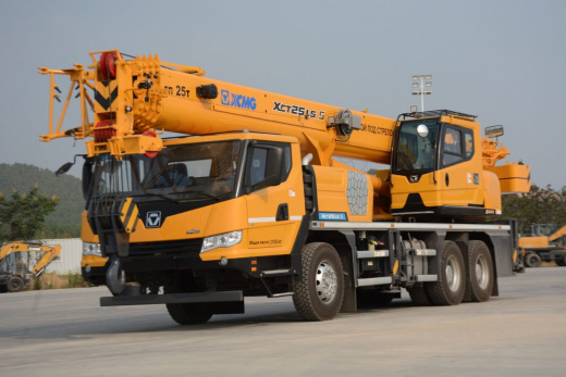 XCMG 25 т