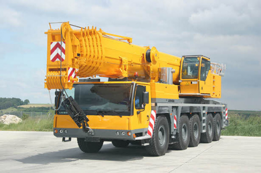 Liebherr LTM-1200 - 200 тонн